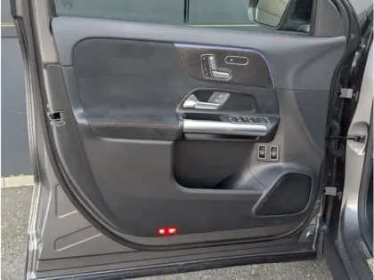 Photo 16 Mercedes GLA 250 e 