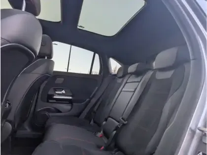 Photo 18 Mercedes GLA 250 e 