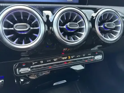 Photo 22 Mercedes Classe A Gén. IV (W177) Ph2 AMG Line 5