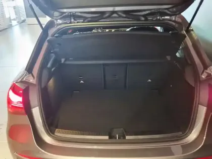 Photo 26 Mercedes Classe A Gén. IV (W177) Ph2 Progressive Line 5