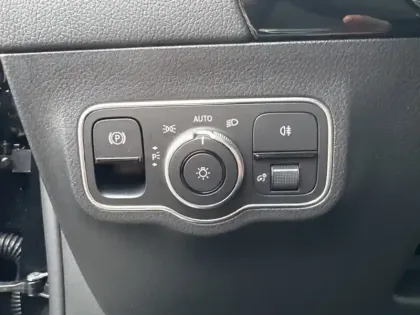 Photo 13 Mercedes Classe B 180 d Progressive Line