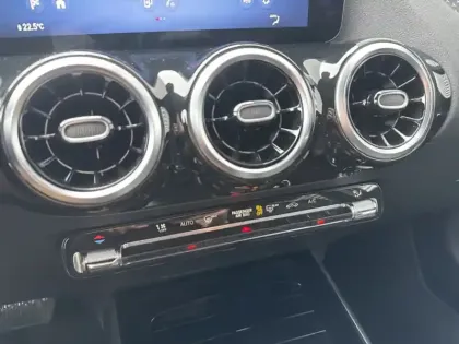 Photo 18 Mercedes Classe B 180 d Progressive Line