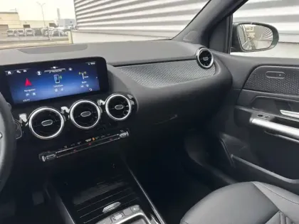 Photo 11 Mercedes Classe B 180 d Progressive Line