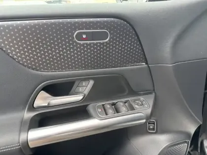 Photo 19 Mercedes Classe B 180 d Progressive Line