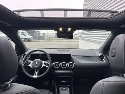 Photo 10 Mercedes Classe B 180 d Progressive Line