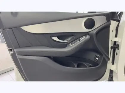 Photo 16 Mercedes Classe GLC GLC 220 d 4MATIC SUV AMG Line 