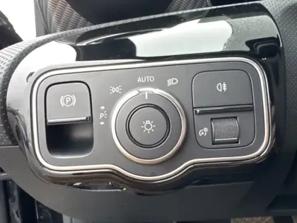 Photo 23 Mercedes Classe A Gén. IV (W177) Ph2 Progressive Line 5