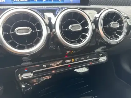 Photo 17 Mercedes Classe A 180 Progressive Line