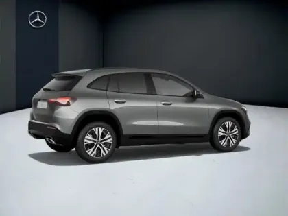 Photo 18 Mercedes GLA 200 d Progressive Line