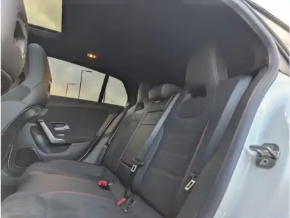 Photo 23 Mercedes CLA 200 d 