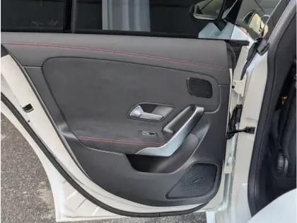 Photo 24 Mercedes CLA 200 d 