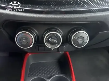 Photo 12 Toyota Aygo 1.0 VVT-i 72 Design