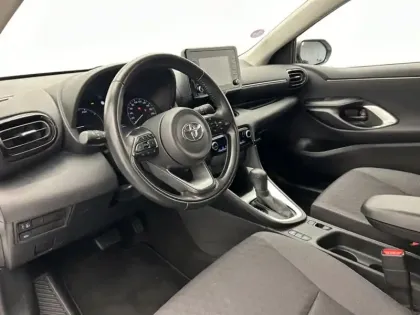 Photo 16 Toyota Yaris Hybride 116h Dynamic