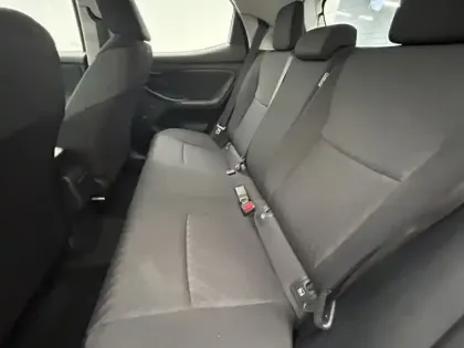 Photo 18 Toyota Yaris Hybride 116h Dynamic