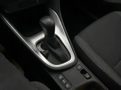 Photo 13 Toyota Yaris Hybride 116h Design