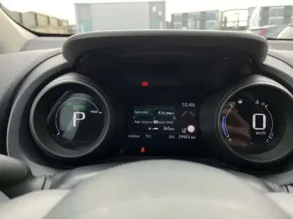 Photo 20 Toyota Yaris Hybride 116h Design