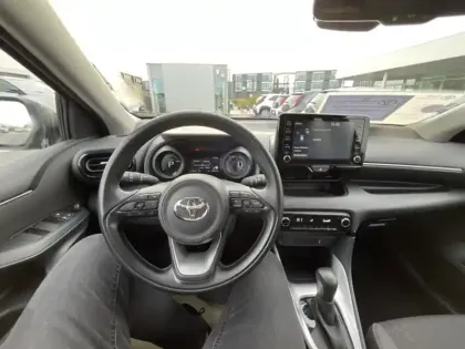 Photo 10 Toyota Yaris Hybride 116h Design