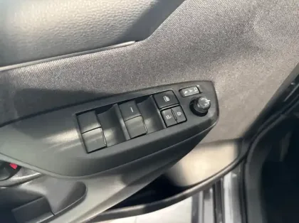 Photo 23 Mazda 2 Hybrid 1.5 116ch Homura 04