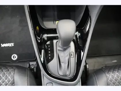 Photo 7 Toyota Yaris Gén. IV Ph1 NG Collection 5