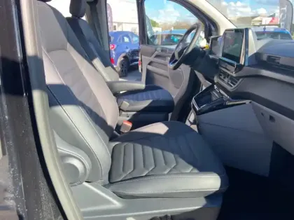 Photo 20 Ford Tourneo Custom 340 L1H1 2.5 Duratec 232ch Hybride rechargeable Titanium CVT