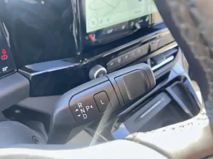 Photo 7 Ford Tourneo Custom 340 L1H1 2.5 Duratec 232ch Hybride rechargeable Titanium CVT