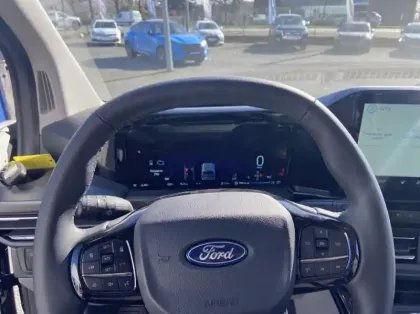 Photo 6 Ford Tourneo Custom 340 L1H1 2.5 Duratec 232ch Hybride rechargeable Titanium CVT