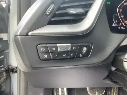 Photo 29 BMW Serie 1 F40 118d 150 ch BVA8 M Sport