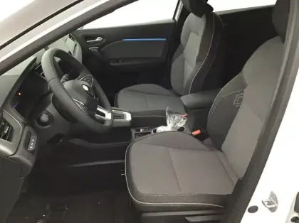 Photo 10 Renault Captur Nouveau E-Tech full hybrid 145 ch Techno