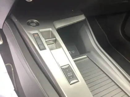 Photo 51 Peugeot 308 Gén. III Ph1 GT 5