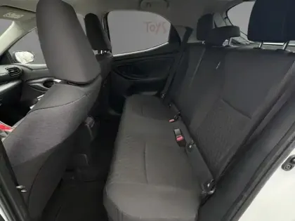 Photo 10 Toyota Yaris Hybride 116h Design