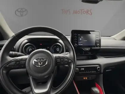 Photo 8 Toyota Yaris Hybride 116h Design