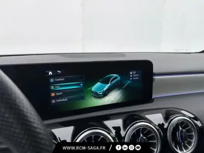 Photo 12 Mercedes Classe A 180 d AMG Line