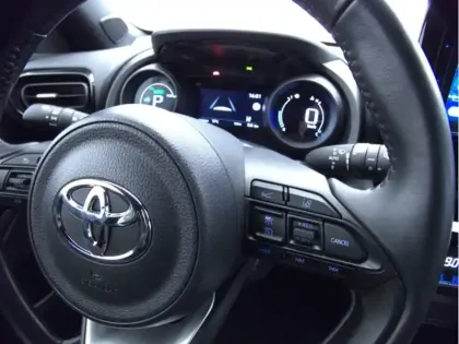 Photo 14 Toyota Yaris Hybride 1.5 HYBRID 116H DESIGN AUTO CARGO