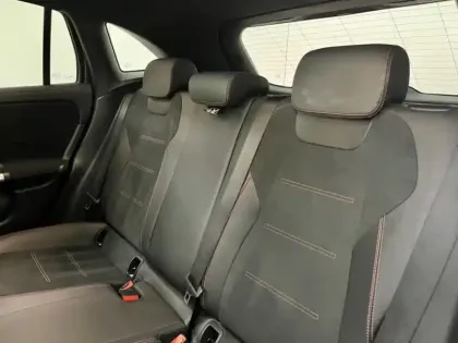 Photo 11 Mercedes GLA 250 e AMG Line