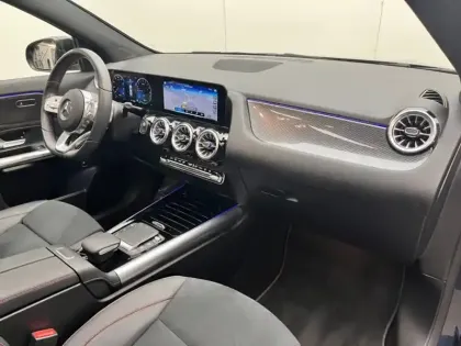 Photo 16 Mercedes GLA 250 e AMG Line