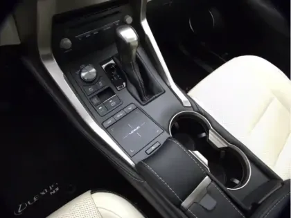 Photo 22 Lexus Nx 300H 4WD Luxe PANO