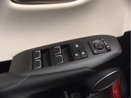 Photo 18 Lexus Nx 300H 4WD Luxe PANO