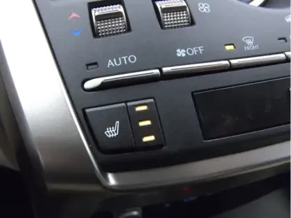 Photo 20 Lexus Nx 300H 4WD Luxe PANO