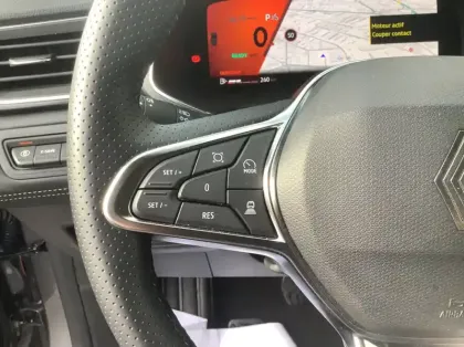 Photo 23 Renault Symbioz Nouveau E-Tech full hybrid 145 Iconic