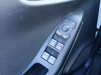 Photo 5 Ford Puma 1.0 Flexifuel 125ch S&S mHEV Titanium Design 2