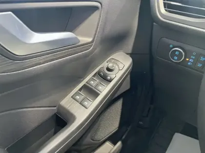 Photo 5 Ford Kuga 2.5 Duratec 180ch Hybrid FlexiFuel Active Powershift