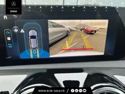 Photo 15 Mercedes Classe A 200 d AMG Line