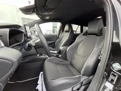 Photo 16 Toyota Corolla Hybride 140h Design