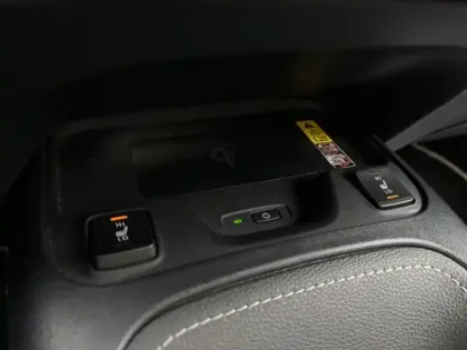 Photo 11 Toyota Corolla Hybride 140h Design