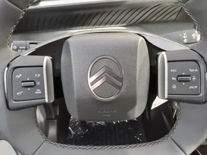 Photo 19 Citroën C3 Aircross Nouveau Hybride 145 e-DCS6 Max