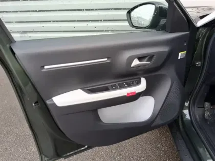 Photo 16 Citroën C3 Aircross Nouveau Hybride 145 e-DCS6 Max