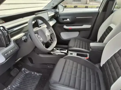 Photo 10 Citroën C3 Aircross Nouveau Hybride 145 e-DCS6 Max