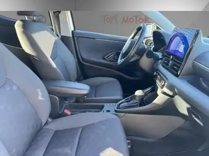 Photo 8 Toyota Yaris Hybride 116h Design MC24