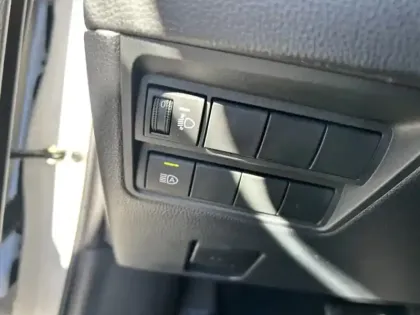 Photo 18 Toyota Yaris Hybride 116h Design MC24