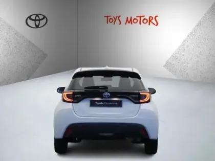 Photo 8 Toyota Yaris Hybride 116h Design